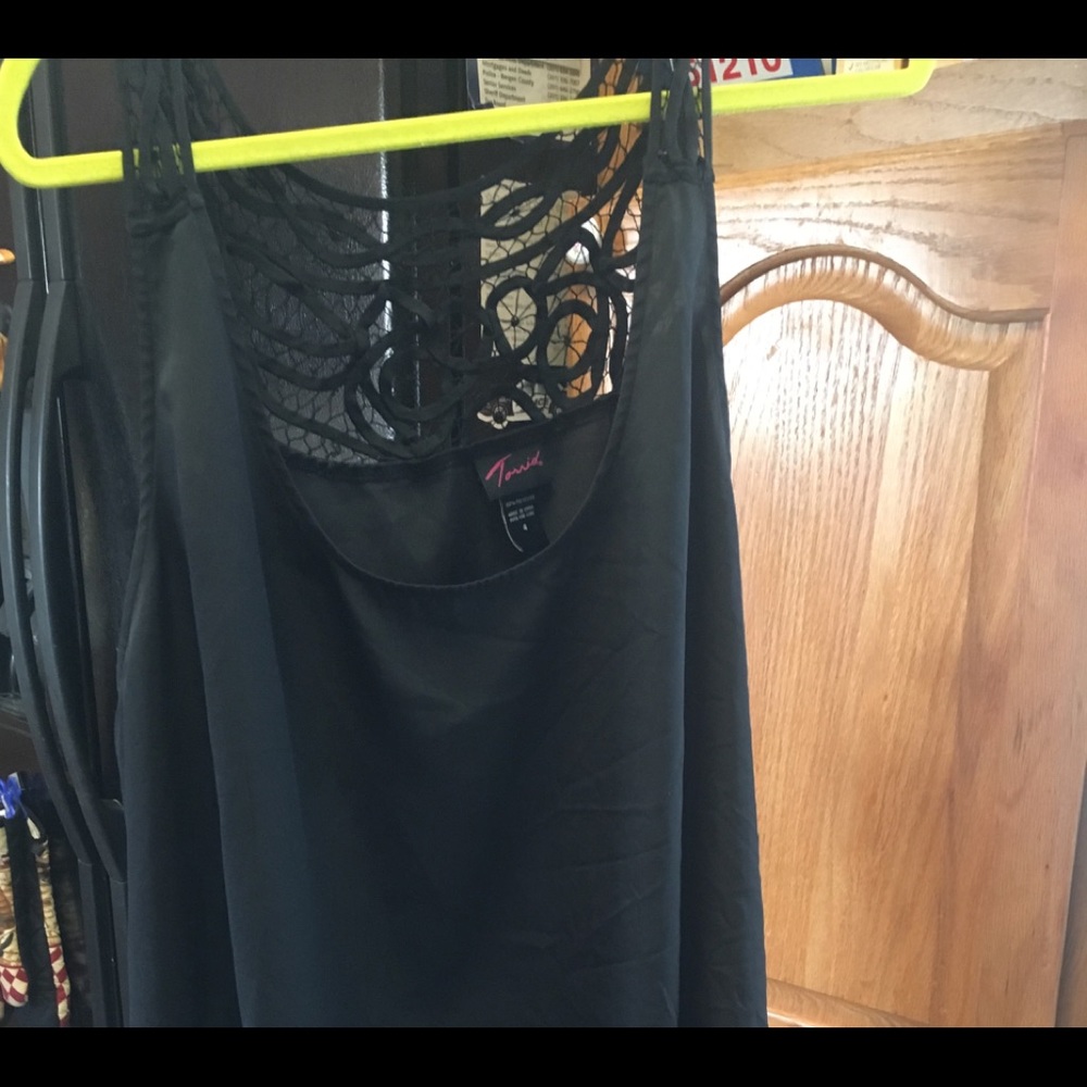 Torrid size4 black sleeveless top